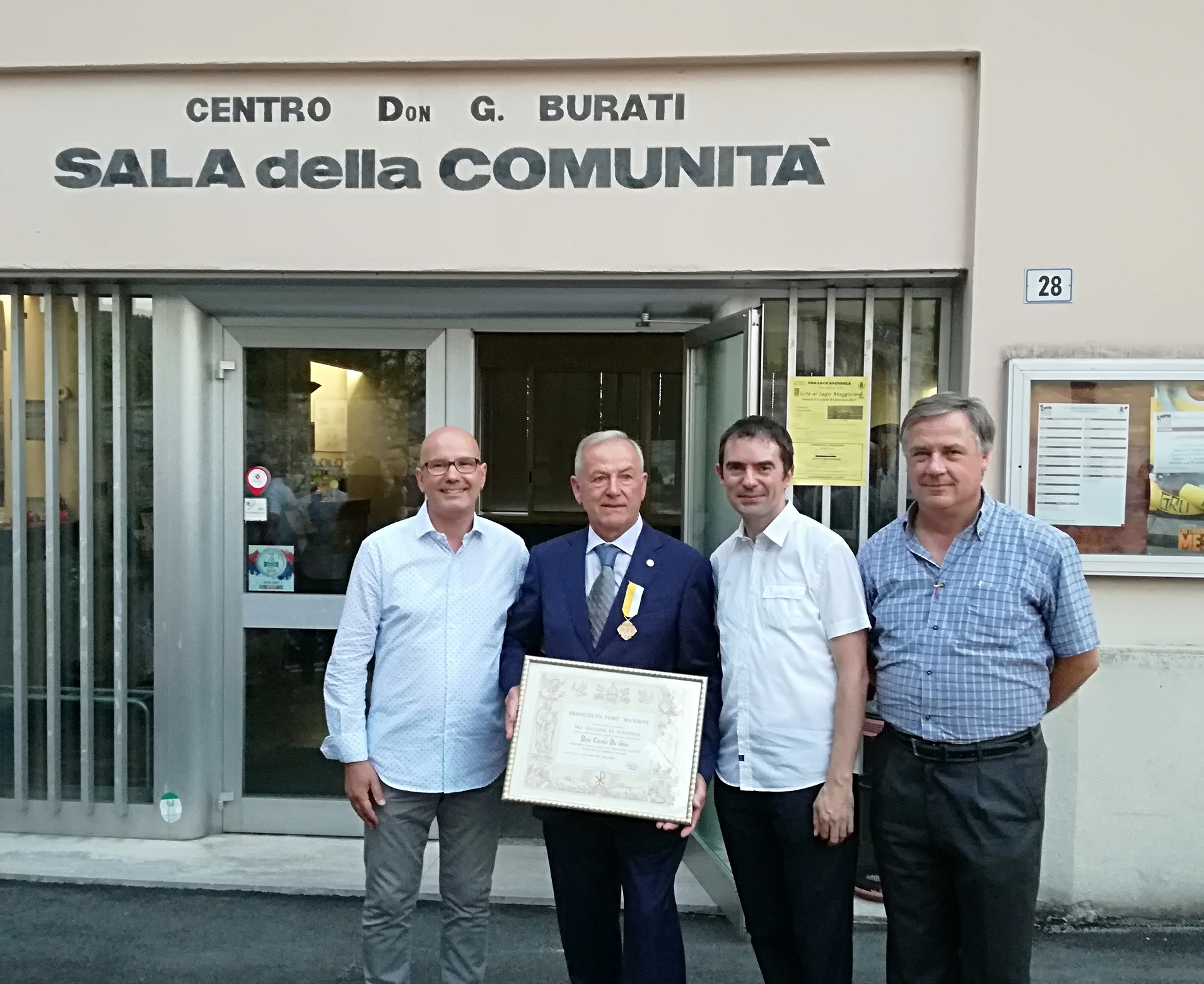 Alta onorificenza vaticana per Carlo De Guio Festa solenne per la SdC di Vò di Brendola della diocesi vicentina