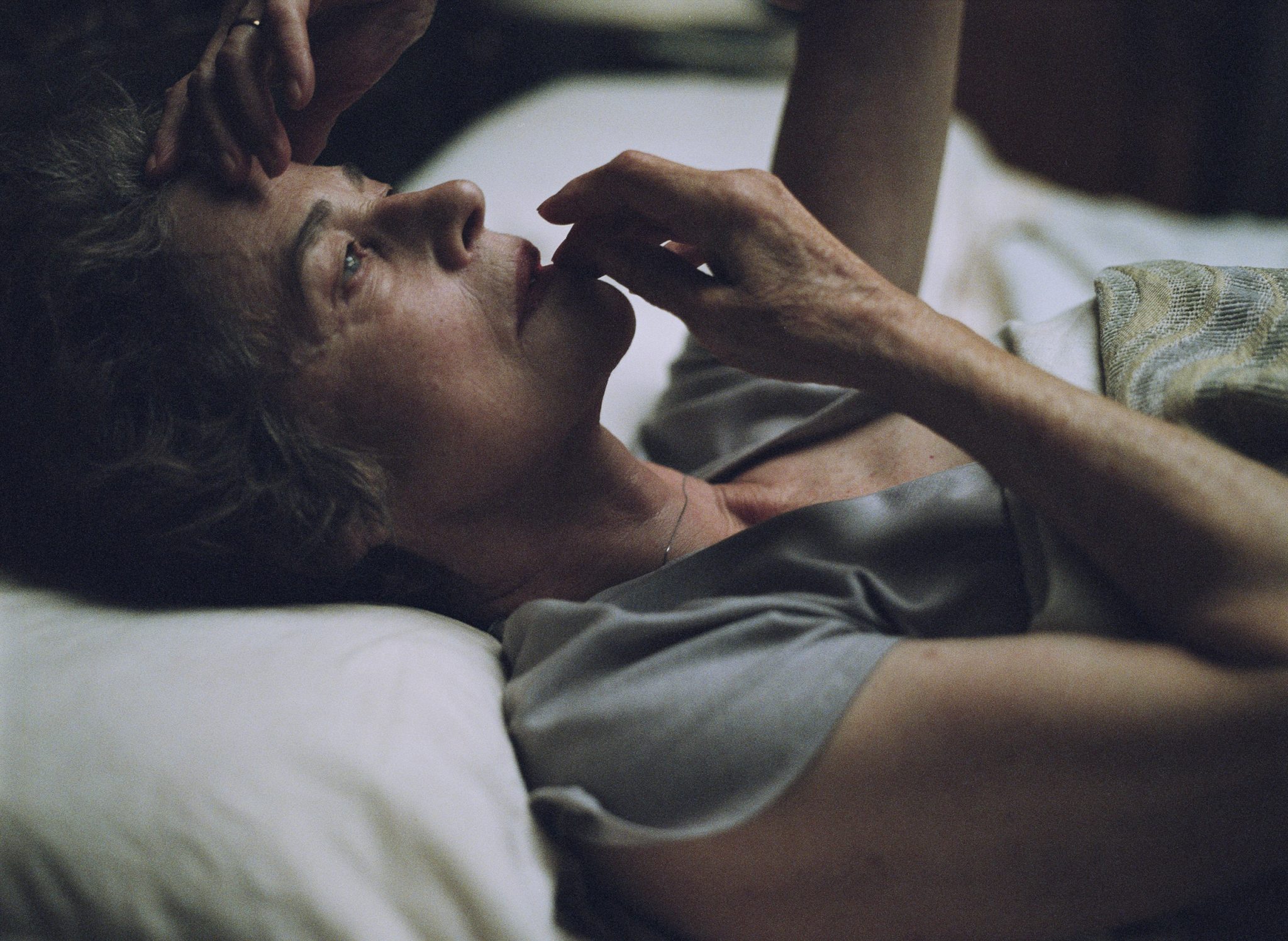 HANNAH (Andrea Pallaoro) Charlotte Rampling, intensa interpretazione di una quotidianità ferita