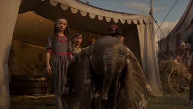 DUMBO (Tim Burton) L'elefantino Disney torna a volare