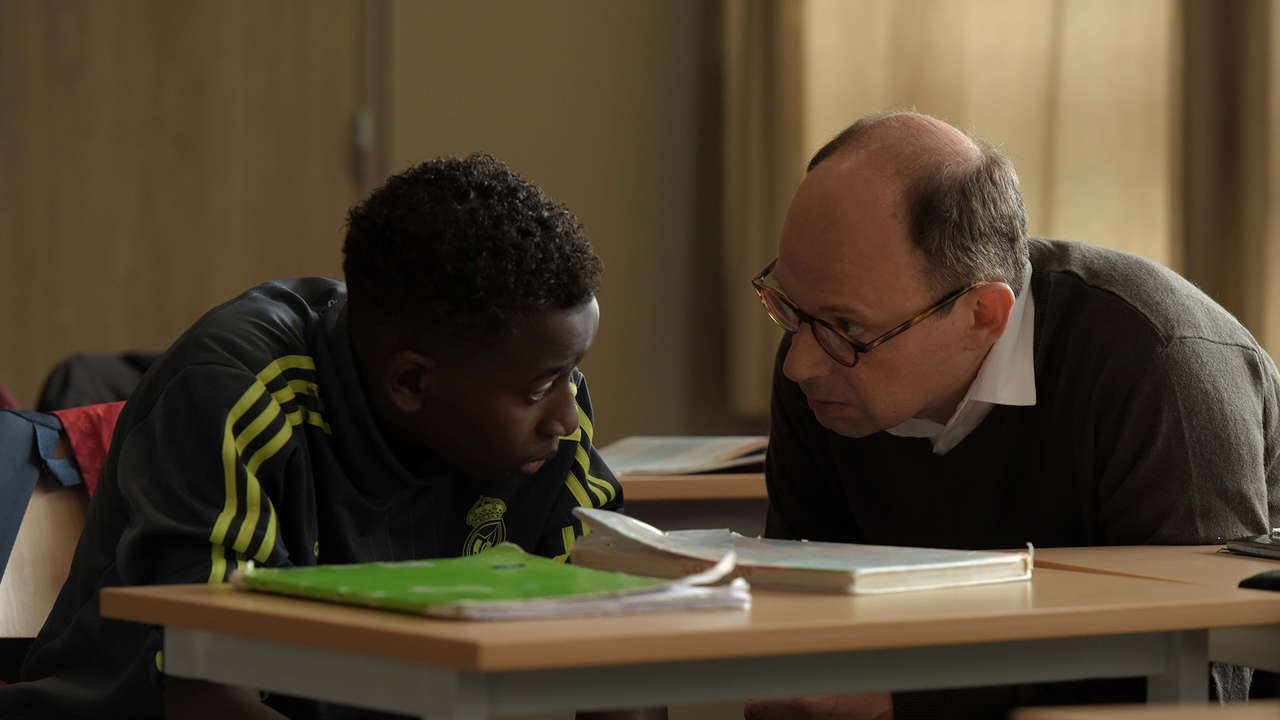 IL PROFESSORE CAMBIA SCUOLA