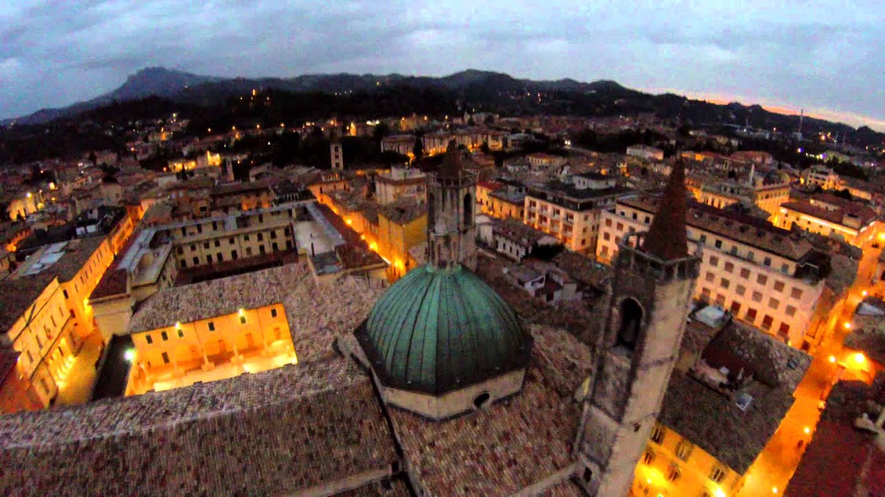 CORSO EXECUTIVE DI “MODELLI DI GESTIONE DELLA SALA” I Servizi assistenza sale del territorio nazionale ad Ascoli per la formazione con Almed