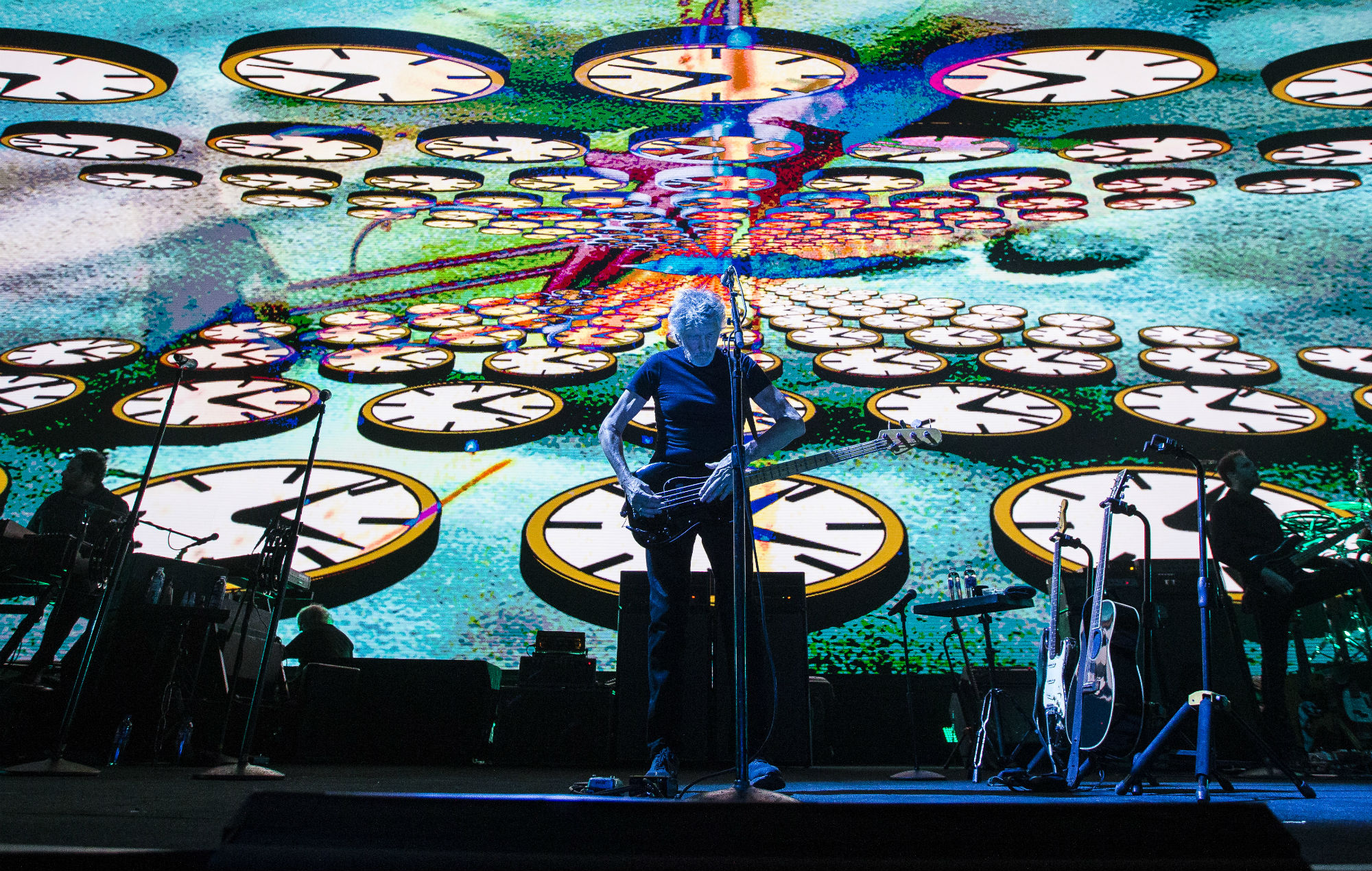 ROGER WATERS US + THEM (Sean Evans, Roger Waters) Un appello all’umanità, sulle note dei Pink Floyd