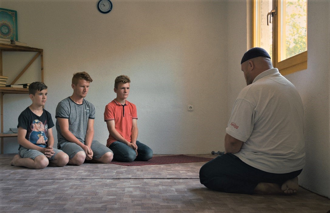 BROTHERHOOD (Francesco Montagner) Il corpo e lo spirito