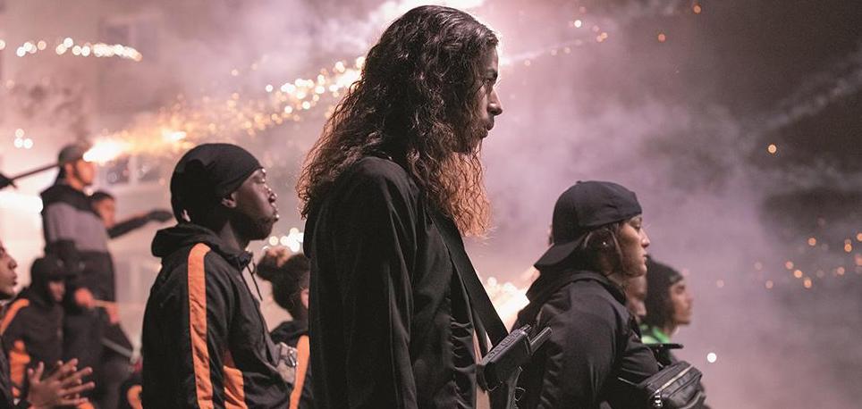 ATHENA (Romain Gavras) Dentro la banlieu
