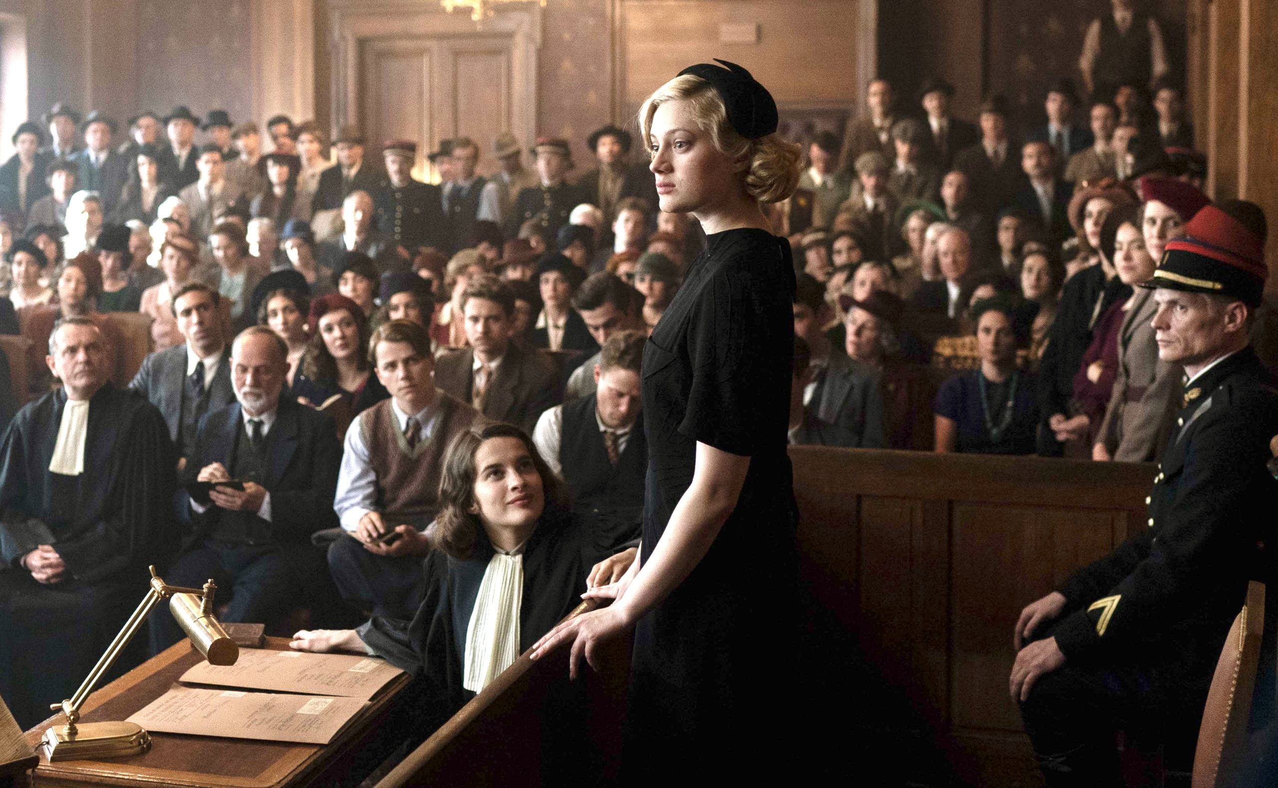 MON CRIME – LA COLPEVOLE SONO IO (François Ozon) La commedia di una falsa criminale