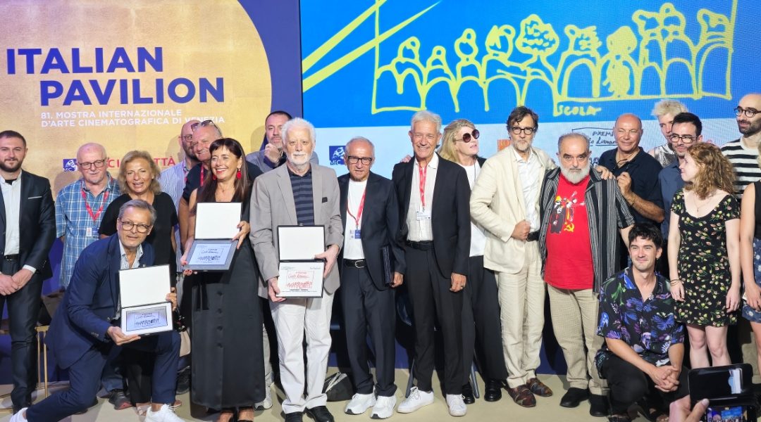 Il cinema delle Provincie vince il Premio Lizzani 2024 A ritriare il premio a Venezia 81, l'esercente Tonino Errico