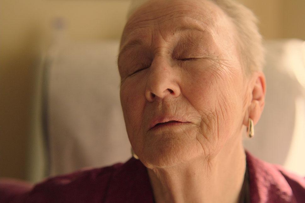 FAMILIAR TOUCH: un film di formazione in tarda età
