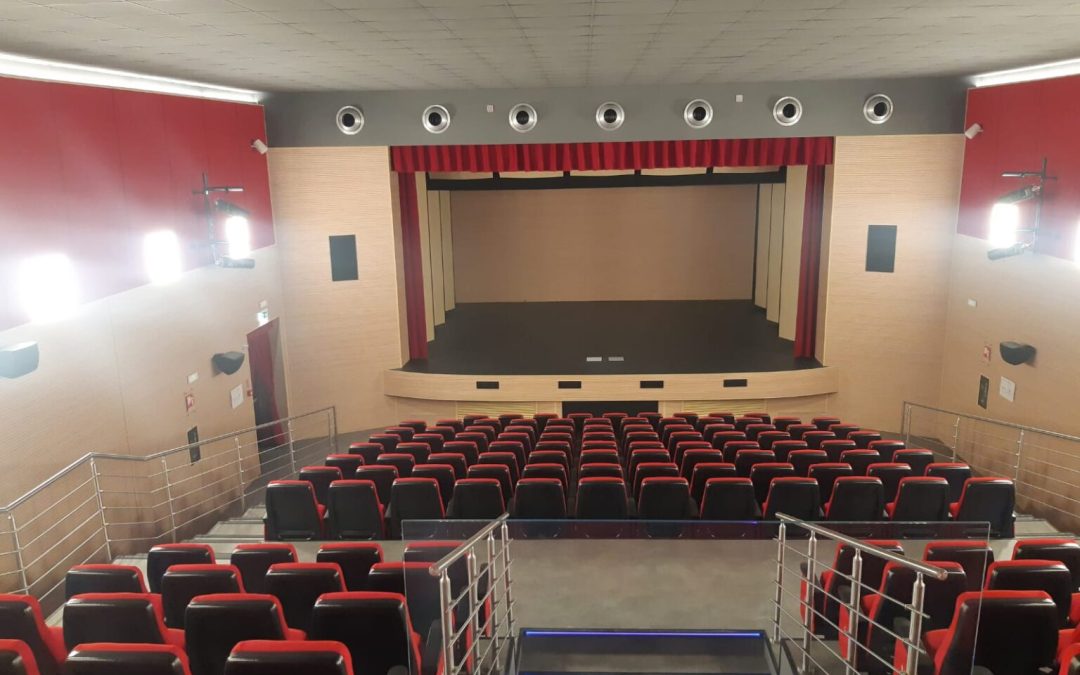 ACEC Toscana inaugura il Cinema Teatro S. Martino di Levane (AR) Sabato 1°Febbraio 2025 la comunità di sale accoglie un nuovo schermo