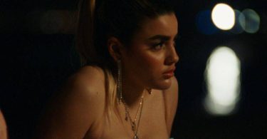 Una ragazza brillante