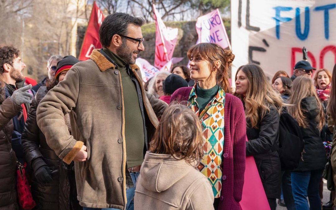 2 CUORI E 2 CAPANNE (Massimiliano Bruno) La teoria degli opposti