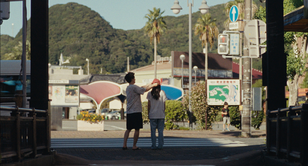 SUPER HAPPY FOREVER – LA RAGAZZA DAL CAPPELLO ROSSO (Kohei Igarashi) Le tracce dei ricordi