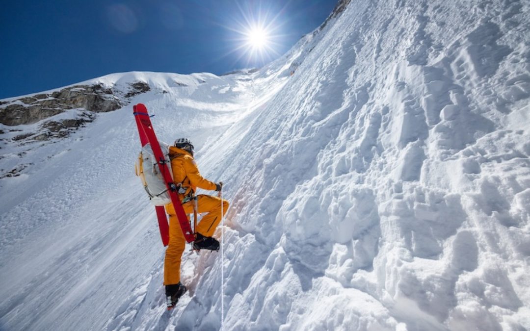 EVEREST: THE OTHER SIDE di Elizabeth Chai Vasarhelyi, Jimmy Chin Venezia 83