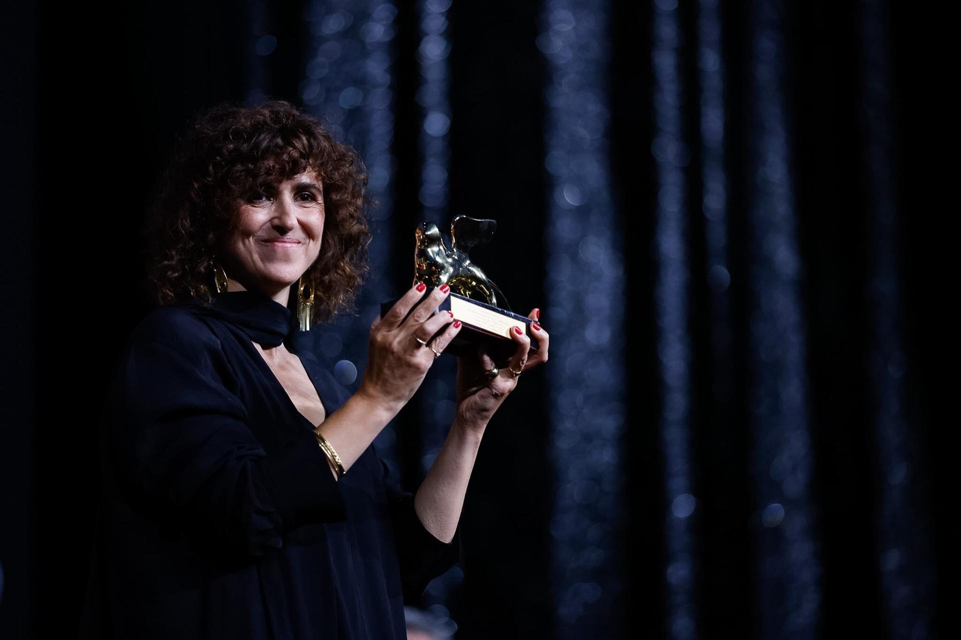 I PREMI UFFICIALI DI VENEZIA 83 Trionfa Woman Unknown di May El-Toukhy. Gran premio a Possible Love, regia a DAU. A Naza premio speciale